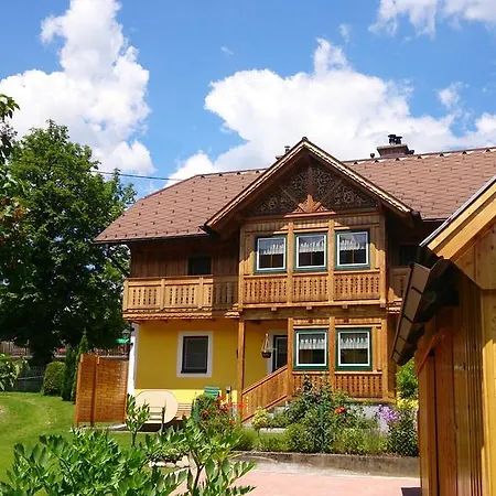 Apartment Landhaus Tippl *